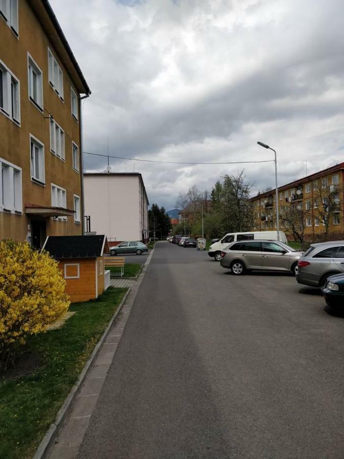 2 Bedroom Flat In The Heart Of Liptovský Mikuláš Extérieur photo